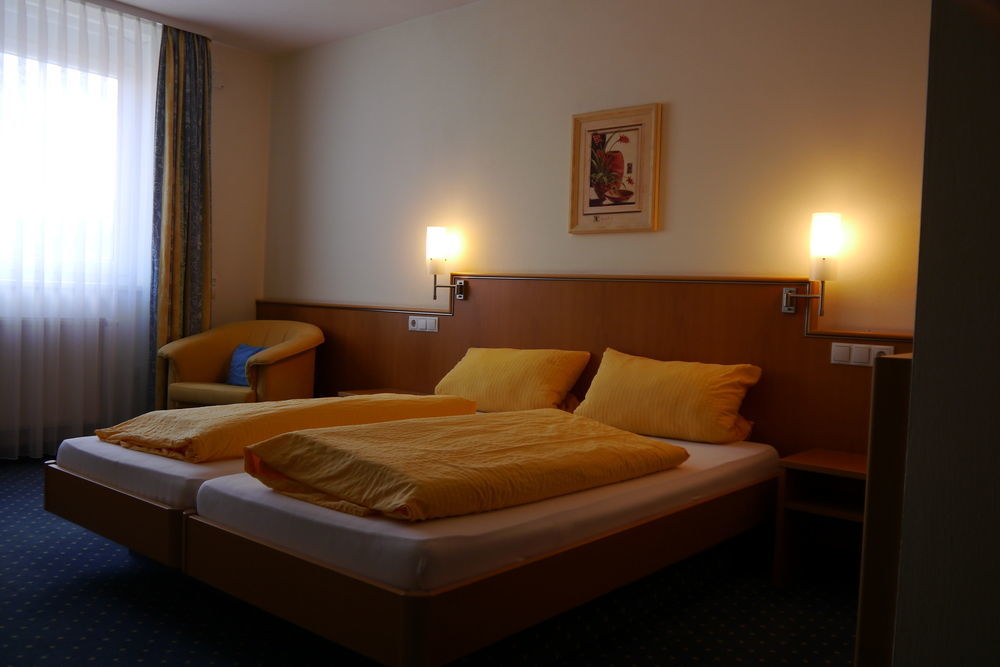 Hotel Linde Pfalz Silz  Eksteriør billede